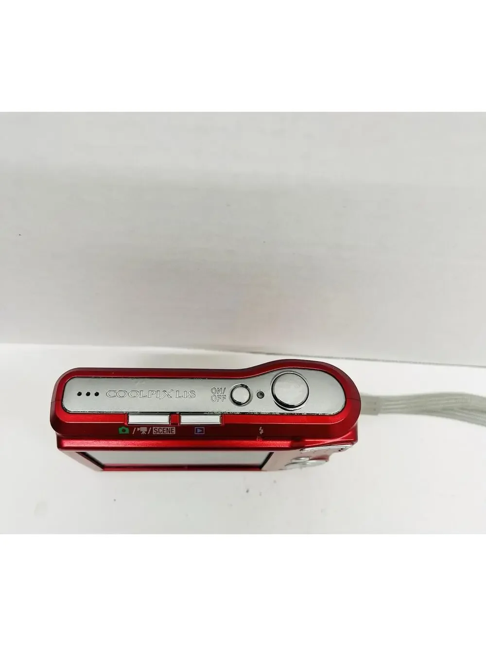 Nikon COOLPIX L18 8.0MP Digital Camera - For Parts